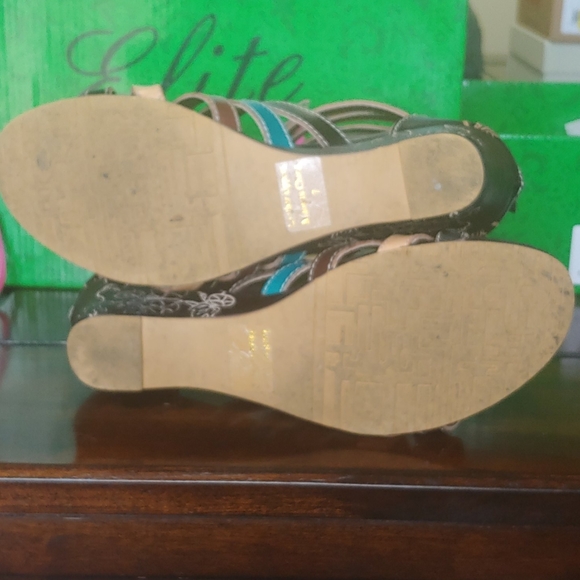Corky's Elite Gladiator sandals - Picture 6 of 7